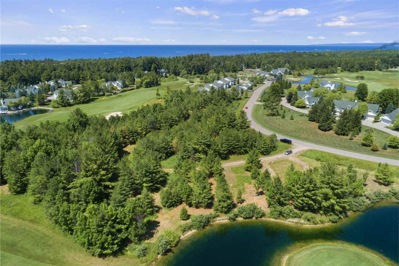 Charlevoix, Michigan 49720, United States, 4 Bedrooms Bedrooms, ,3 BathroomsBathrooms,Residential,Active,253468