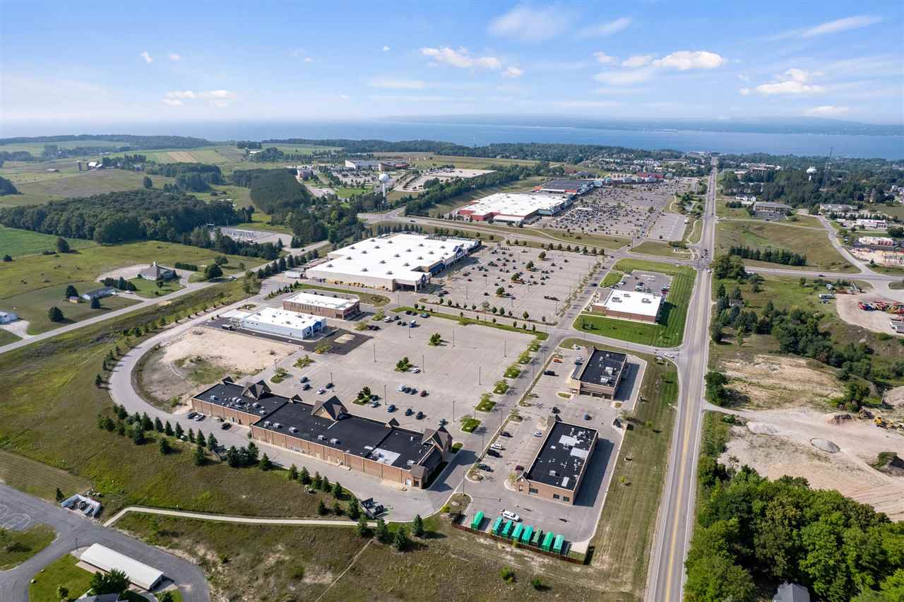 Petoskey, Michigan 49770, United States, ,1 BathroomBathrooms,Commercial,Active,18582