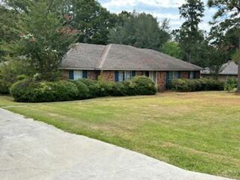 Photo of 142 Beechwood Dr, Hattiesburg, MS 39402 (MLS # 144013)
