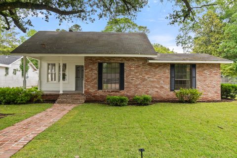 Photo of 429 Mary St., Columbia, MS 39429 (MLS # 147061)