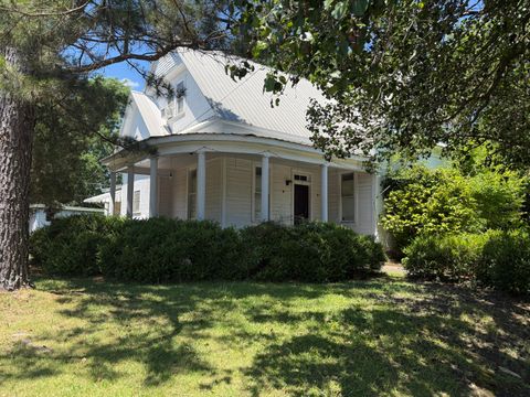 Photo of 804 N 10th Ave., Laurel, MS 39440 (MLS # 147075)