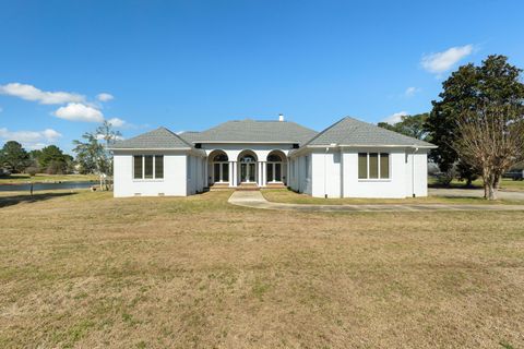 Photo of 5 Lakeshore Dr., Laurel, MS 39443 (MLS # 146085)