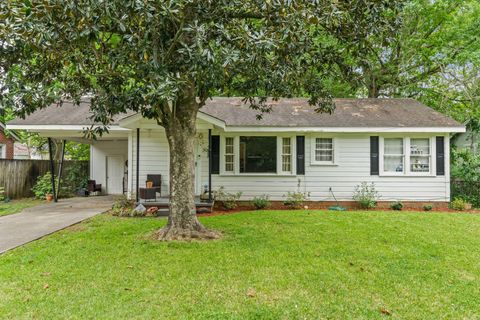 Photo of 305 E 4th Ave., Petal, MS 39465 (MLS # 146608)