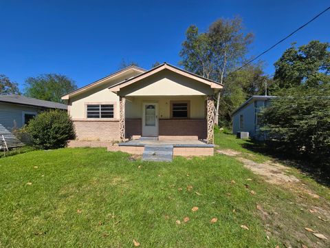 Photo of 1135 McConkey St., Laurel, MS 39440 (MLS # 144558)