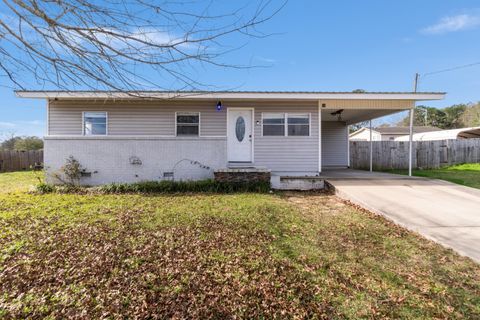 Photo of 66 Logaras Cir., Purvis, MS 39475 (MLS # 145414)