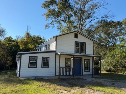 Photo of 1424 Carterville Rd, Petal, MS 39465 (MLS # 144730)