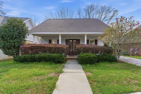 Photo of 44 Bridgefield Ct., Hattiesburg, MS 39402 (MLS # 146474)