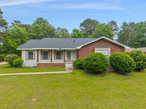Photo of 210 E Lakeside Dr Dr, Hattiesburg, MS 39402 (MLS # 146915)