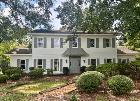 Photo of 211 Greenwood Pl, Hattiesburg, MS 39402 (MLS # 144354)