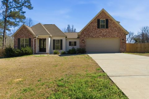 Photo of 210 W Black Creek Rd., Sumrall, MS 39482 (MLS # 145949)
