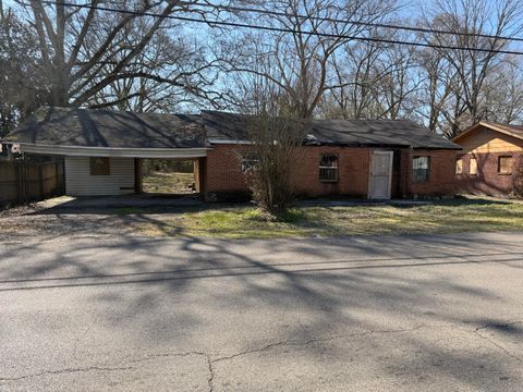 Photo of 315 JC Killingsworth Dr, Hattiesburg, MS 39401 (MLS # 145802)