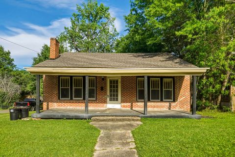 Photo of 117 Kimball Ave., Hattiesburg, MS 39401 (MLS # 146607)