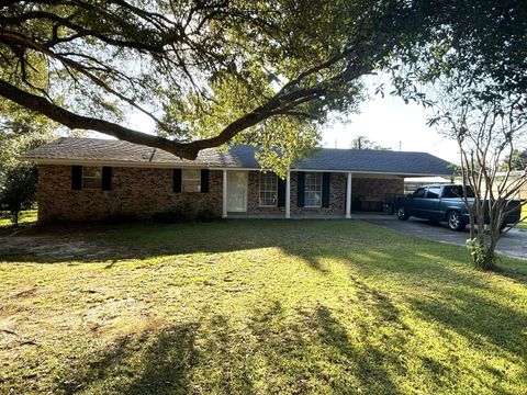 Photo of 11 Kennon Ave., Laurel, MS 39443 (MLS # 145915)