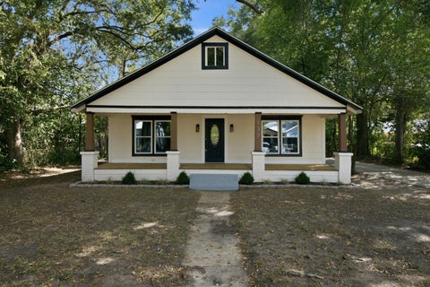 Photo of 137 W 5th Ave., Petal, MS 39465 (MLS # 148987)