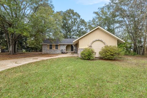 Photo of 2101 Sunset Dr., Hattiesburg, MS 39402 (MLS # 145069)