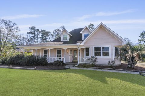 Photo of 100 Warwick Pl, Hattiesburg, MS 39402 (MLS # 145403)