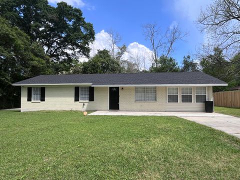 Photo of 303 Clark St., Purvis, MS 39475 (MLS # 146477)