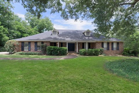 Photo of 1001 Yarborough Heights, Tylertown, MS 39667 (MLS # 143384)