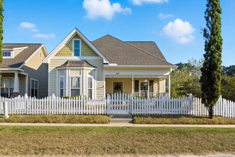 Photo of 229 Legacy Blvd., Hattiesburg, MS 39402 (MLS # 144263)