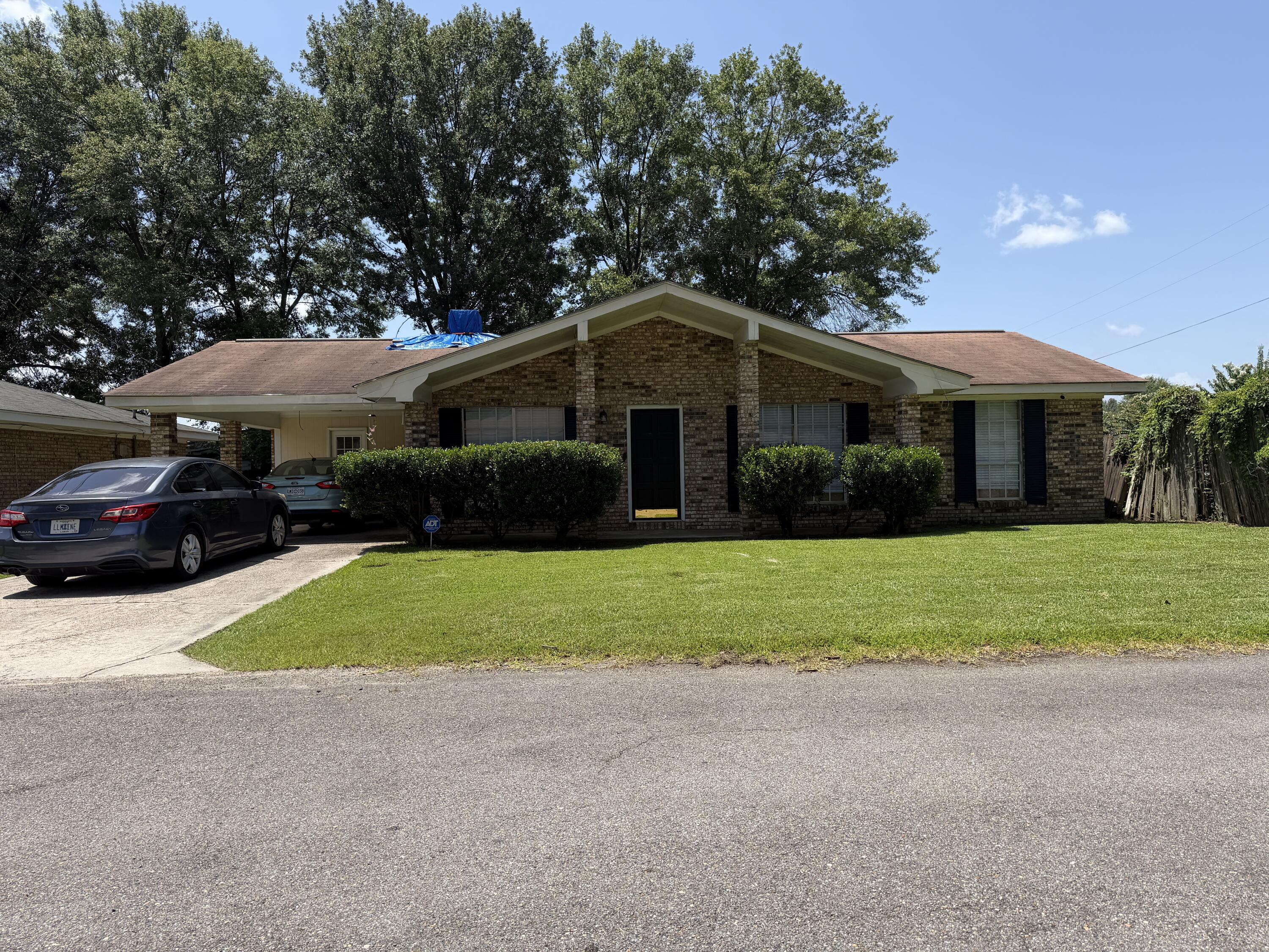 Photo 1 of 9 — 15 Southern, Hattiesburg, MS 39402