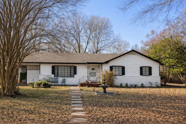 308 Magnolia Dr.