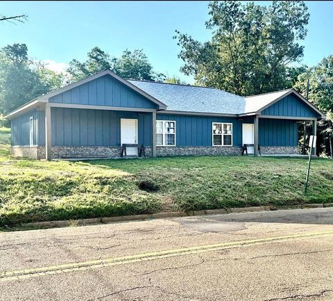 Photo of 2270 N 1st Ave., Laurel, MS 39440 (MLS # 144495)