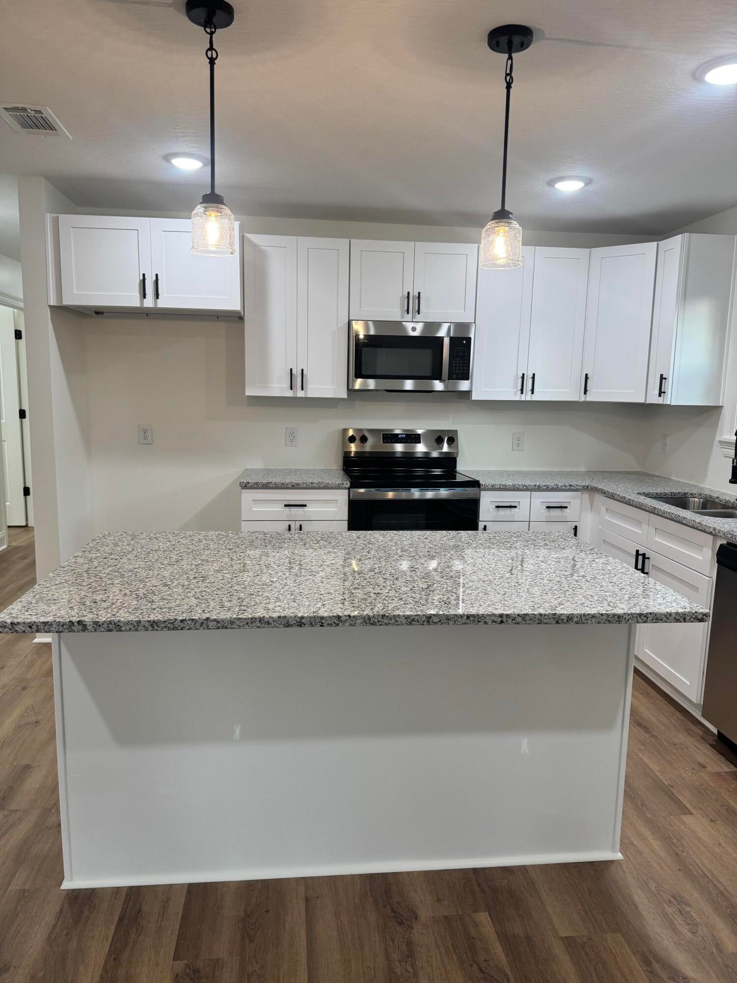 403 N George St. - Photo 4