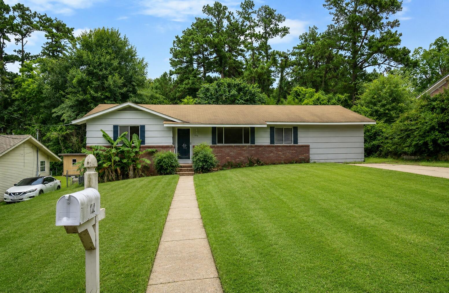 102 Hilltop Dr. - Photo 3