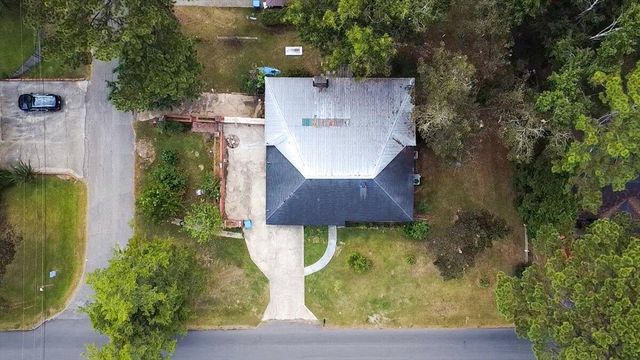 1104 Fairview Dr.