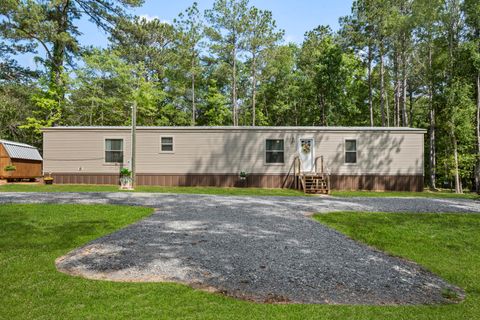 Photo of 1425 Browns Bridge Rd., Hattiesburg, MS 39401 (MLS # 142606)