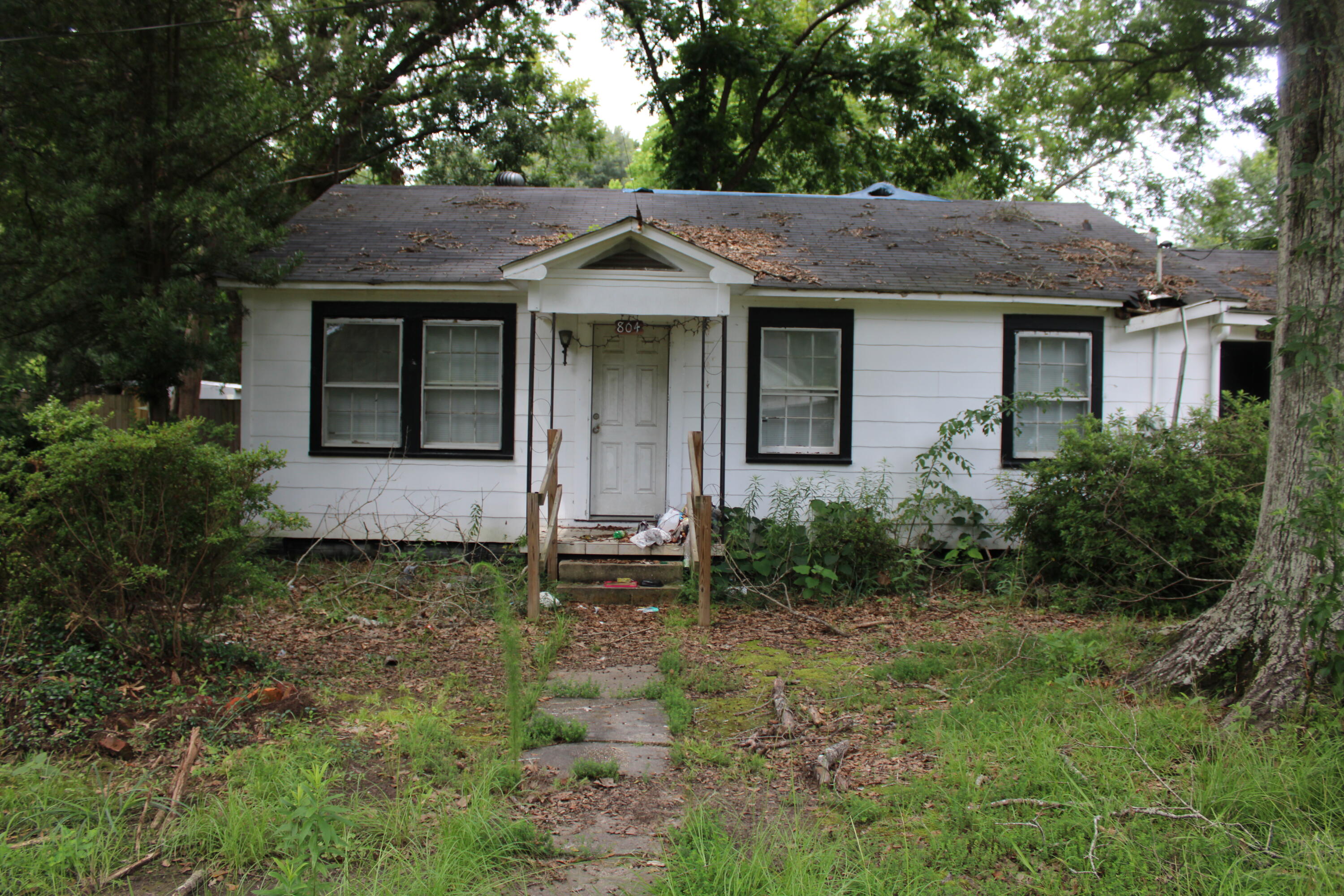 Photo 1 of 12 — 804 Lafayette St., Prentiss, MS 39474