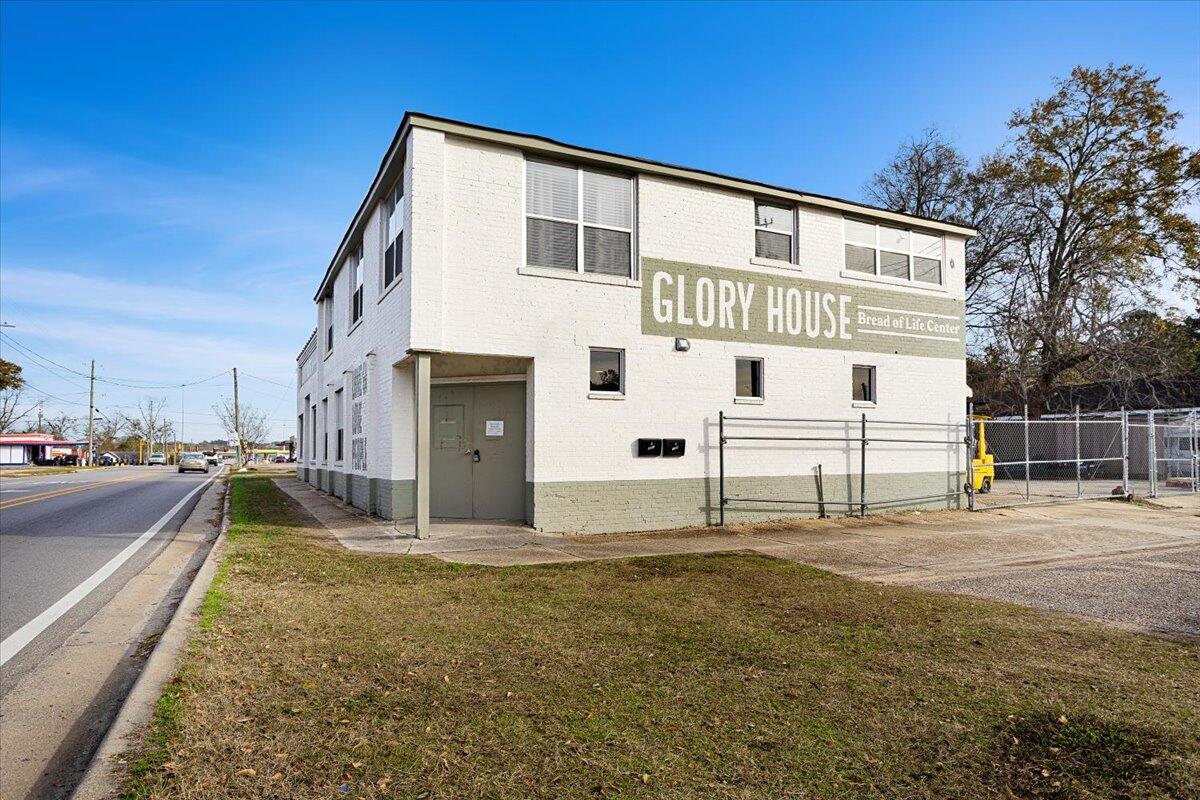 Photo 1 of 57 — 506 Chantilly, Laurel, MS 39440