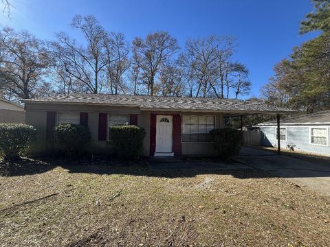 Photo of 710 Northhill Dr., Hattiesburg, MS 39401 (MLS # 146921)