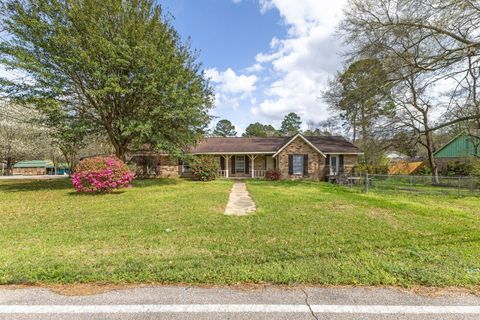 Photo of 404 Cox Ave., Hattiesburg, MS 39402 (MLS # 146202)