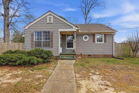 Photo of 611 N East St., Mendenhall, MS 39114 (MLS # 146115)