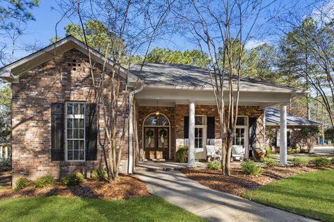 Photo of 318 40th Pl, Hattiesburg, MS 39402 (MLS # 145585)