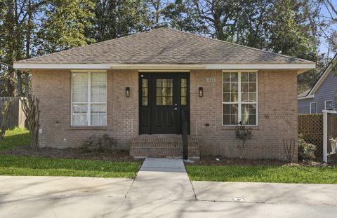 Photo of 404 S 16th Ave., Hattiesburg, MS 39401 (MLS # 146046)