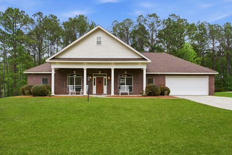 Photo of 210 Whistlers Way, Hattiesburg, MS 39402 (MLS # 146485)