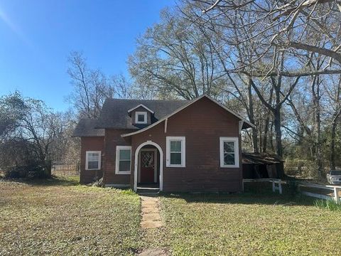 Photo of 508 Mill St., Ellisville, MS 39437 (MLS # 145737)