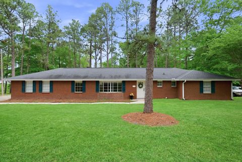 Photo of 108 Parkwood Dr., Hattiesburg, MS 39402 (MLS # 146572)
