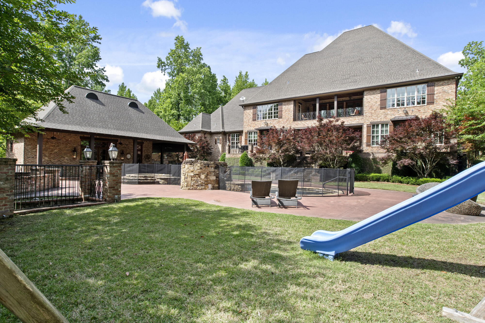 Hattiesburg, Mississippi, 39402, United States, 5 Bedrooms Bedrooms, ,5 BathroomsBathrooms,Residential,Active,2014920