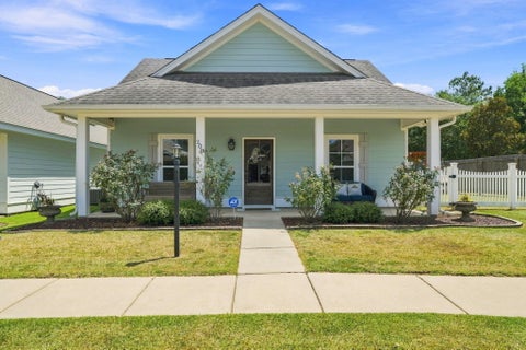 Photo of 208 Legacy Blvd., Hattiesburg, MS 39402 (MLS # 148351)
