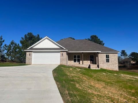 Photo of 22 Joan Dr, Ellisville, MS 39437 (MLS # 143669)