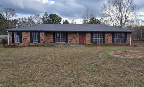 Photo of 908 Linda Dr., Hattiesburg, MS 39401 (MLS # 145280)
