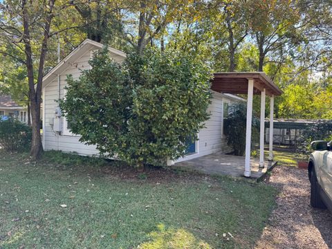 Photo of 300 S 24th Ave., Hattiesburg, MS 39401 (MLS # 144827)