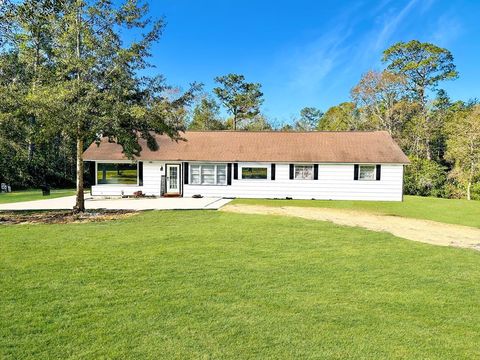 Photo of 27019 Leetown Road Rd, Picayune, MS 39466 (MLS # 140757)