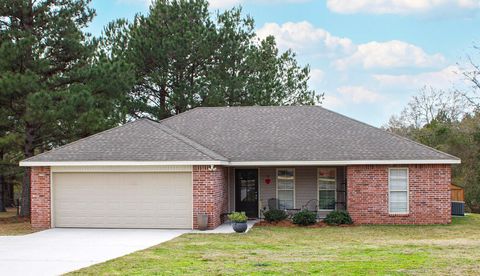 Photo of 307 Tucker Rd., Hattiesburg, MS 39401 (MLS # 145545)
