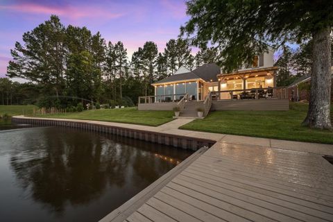 Photo of 4 Arrowhead Point Pt, Lumberton, MS 39455 (MLS # 145421)