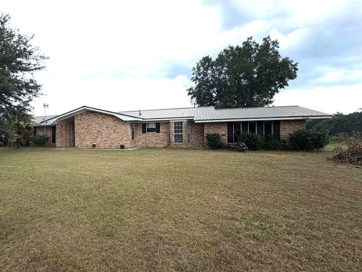 Photo 1 of 32 — 1971 Hwy. 63, Waynesboro, MS 39367