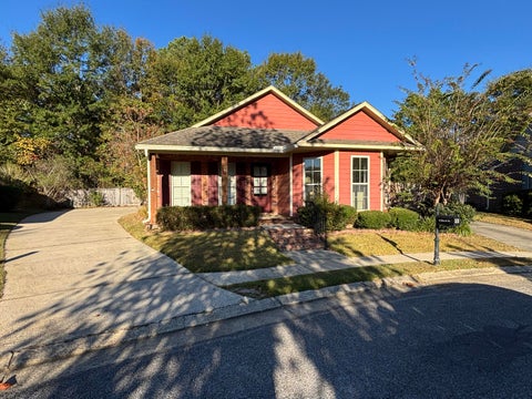 Photo of 32 Fleur De Lis, Hattiesburg, MS 39402 (MLS # 149224)